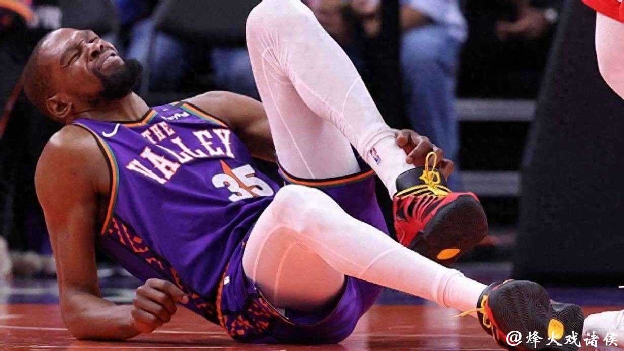 累坏了！杜兰特左小腿拉伤 至少伤停两周时间