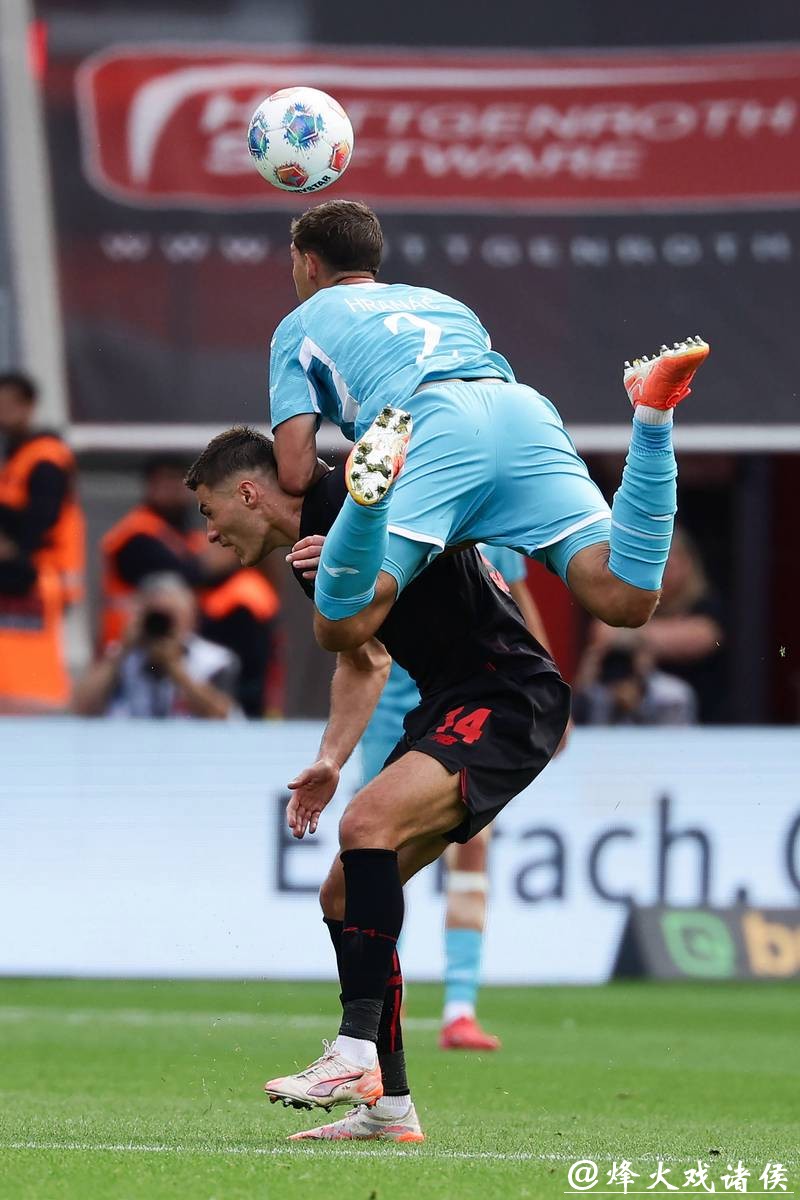 勒沃库森主力前锋弗兰德因伤告别本赛季 勒沃库森主力前锋弗兰德因伤告别本赛季